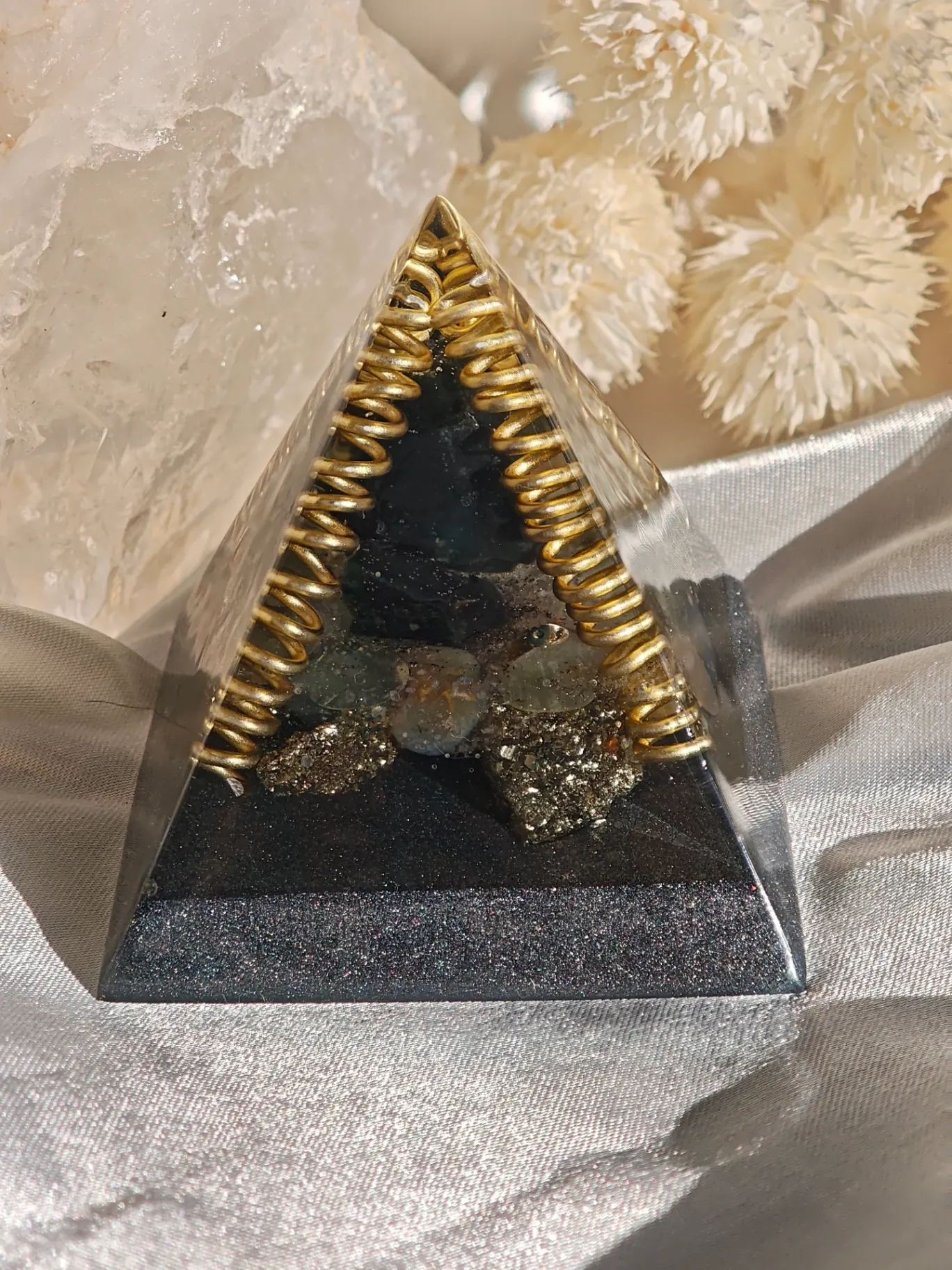 Pyramida - harmonie,láska,klid, ochrana (6cm)