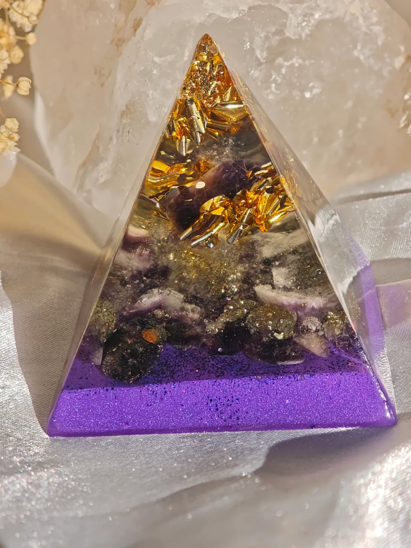 Pyramida hojnost,ochrana,vnitřní síla a harmonie 2
