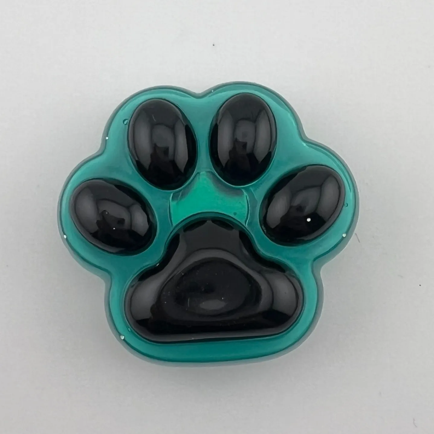 Magnet, tlapka, pryskyřice, zelená, průhledná
